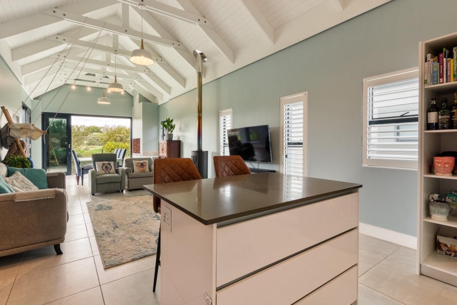 4 Bedroom Property for Sale in Aan de Wijnlanden Western Cape